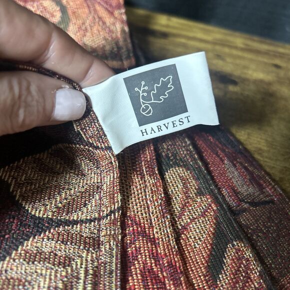 Fall Leaves Placemats Set of 4 & Table Runner Tapestry Reds Oranges Autumn Color - Picture 4 of 9